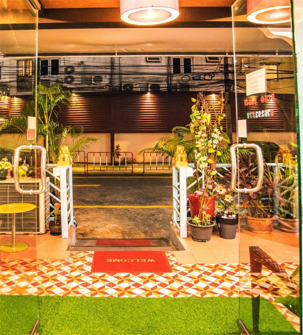 Sino House Patong Hotell Exteriör bild