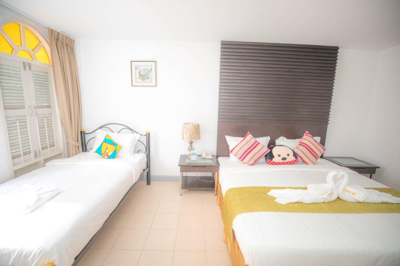 Sino House Patong Hotell Exteriör bild
